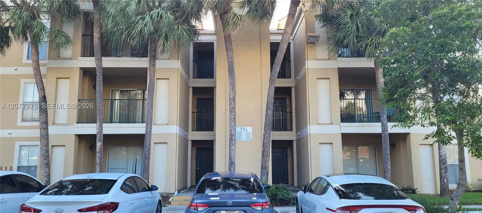 Foto de propiedad en 733 Riverside Drive 1220, Coral Springs, FL 33071 Coral Springs con MLS# 