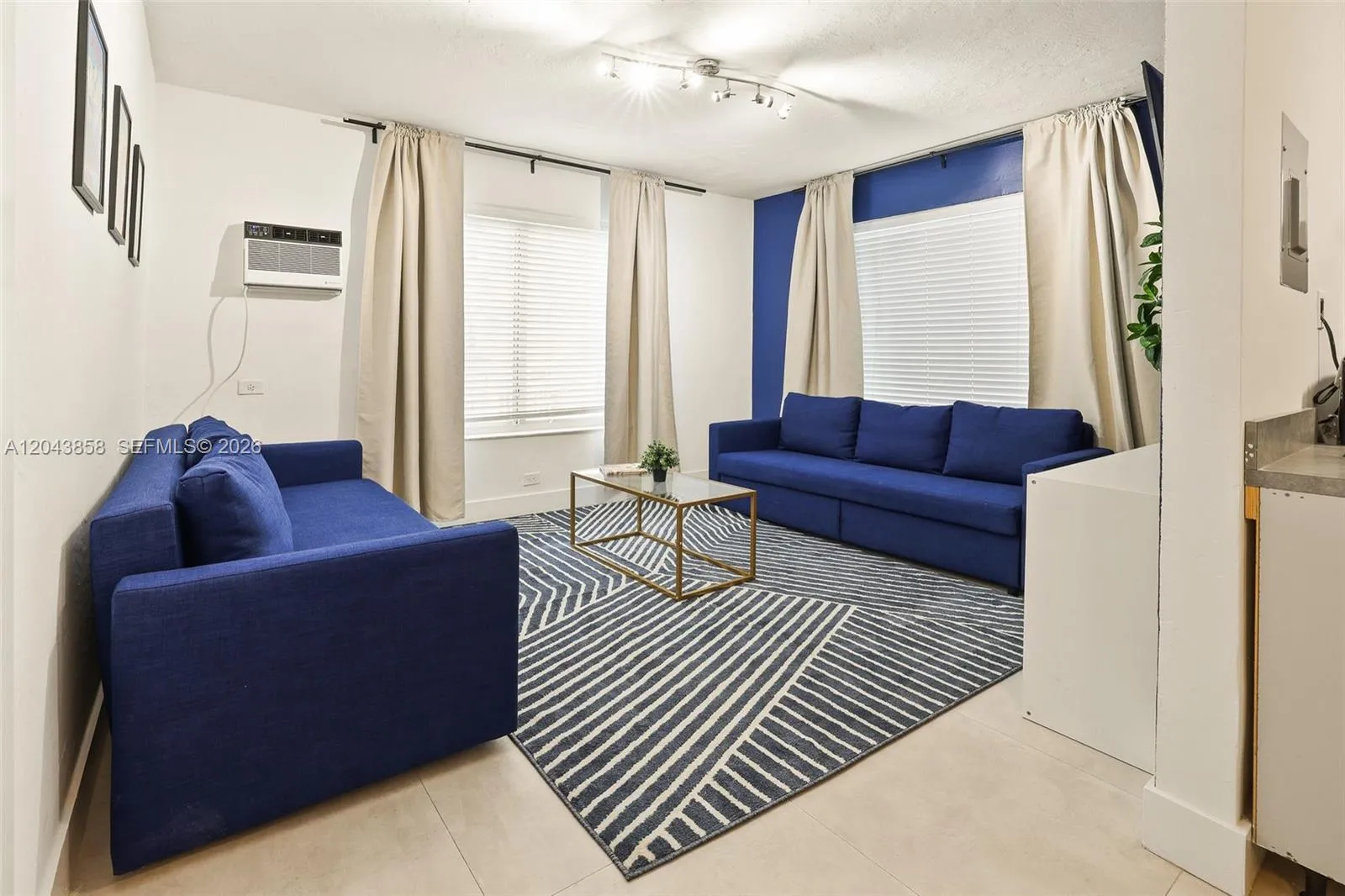 Foto de propiedad en 7340 Harding Avenue 4, Miami Beach, FL 33141 Miami Beach con MLS# 
