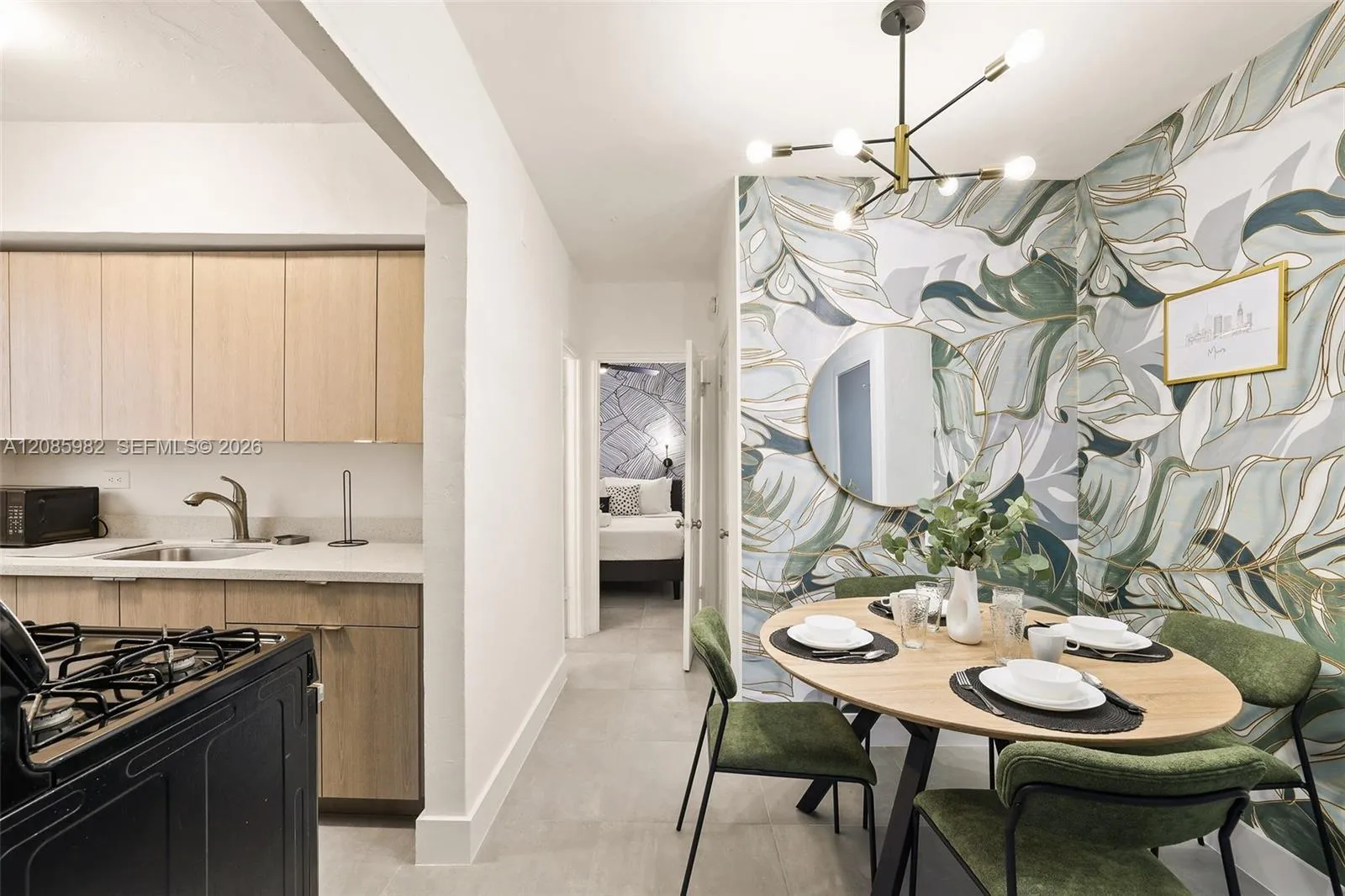 Foto de propiedad en 7340 Harding Avenue 5, Miami Beach, FL 33141 Miami Beach con MLS# 