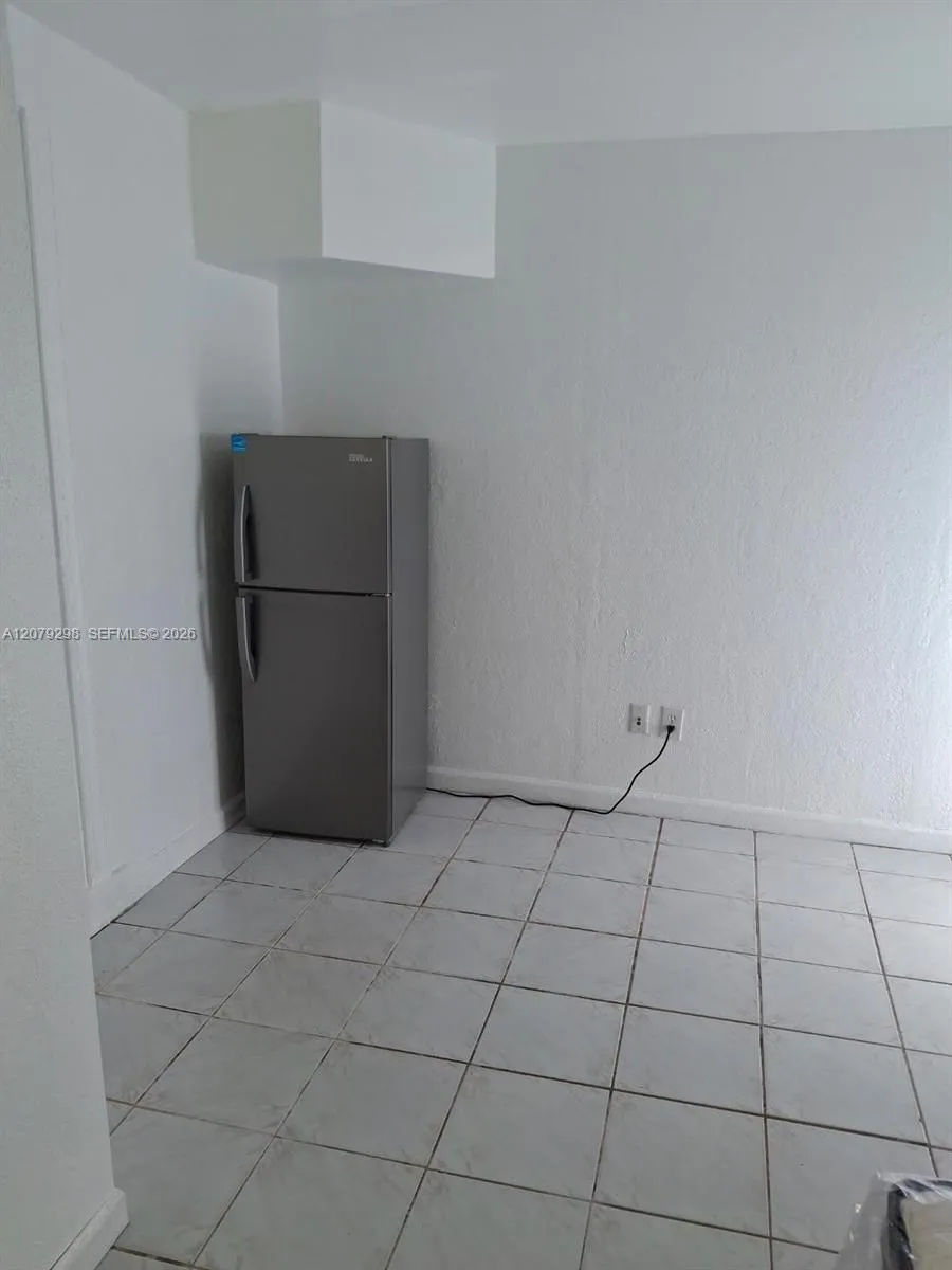 Foto de propiedad en 735 Sultan Avenue 1, Opa-Locka, FL 33054 Opa-Locka con MLS# 