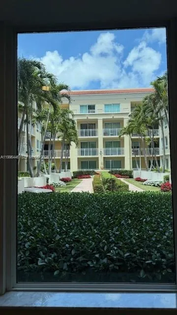 Foto de propiedad en 7350 SW 89th Street 1102S, Miami, FL 33156 Miami con MLS#
