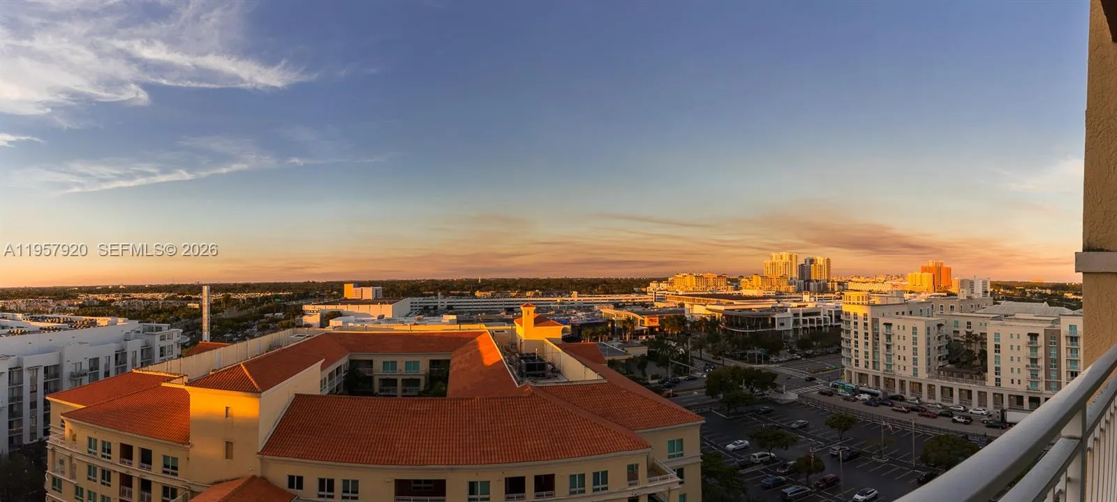 Foto de propiedad en 7350 SW 89th Street 1203S, Miami, FL 33156 Miami con MLS# 