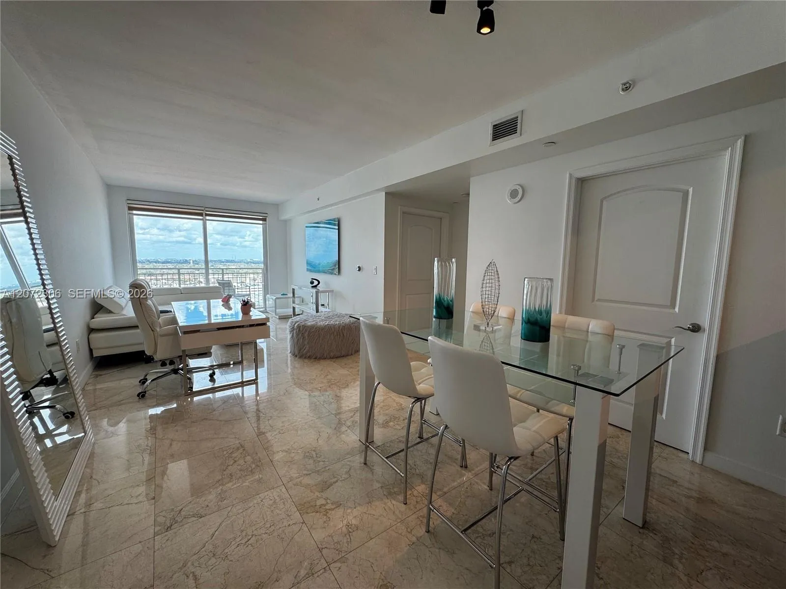 Foto de propiedad en 7350 SW 89th Street 1809S, Miami, FL 33156 Miami con MLS#