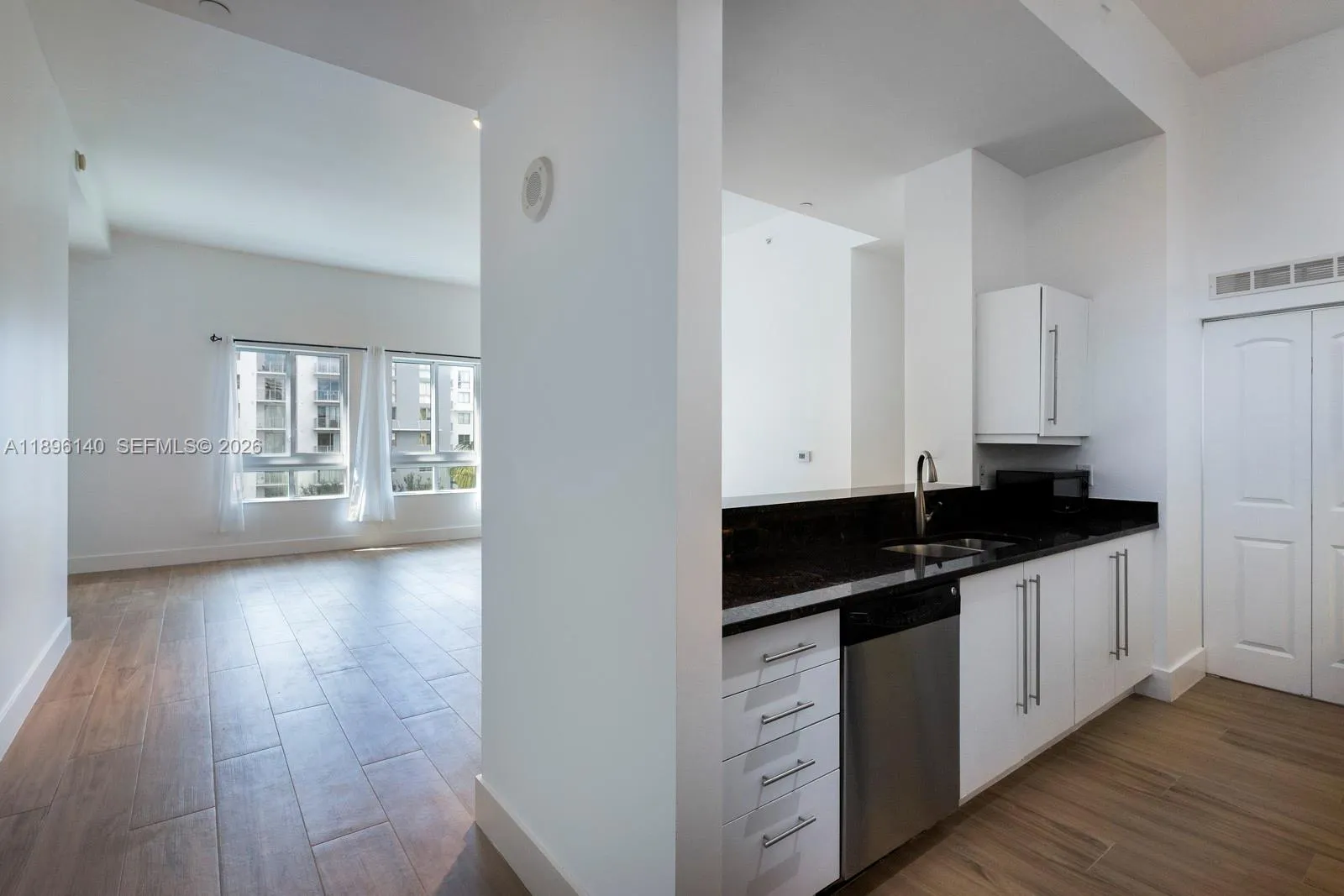 Foto de propiedad en 7350 SW 89th Street 514S, Miami, FL 33156 Miami con MLS# 