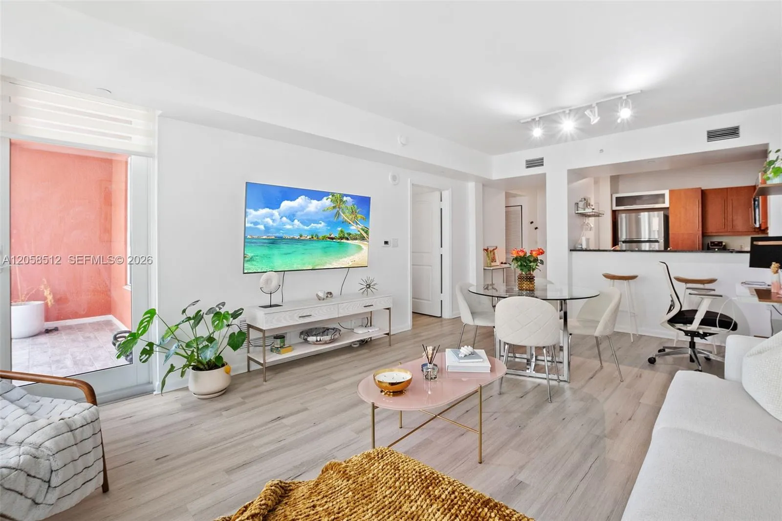 Foto de propiedad en 7350 SW 89th Street 704S, Miami, FL 33156 Miami con MLS#