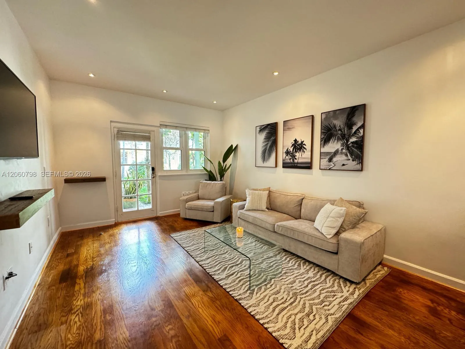 Foto de propiedad en 736 13th Street 104, Miami Beach, FL 33139 Miami Beach con MLS# 