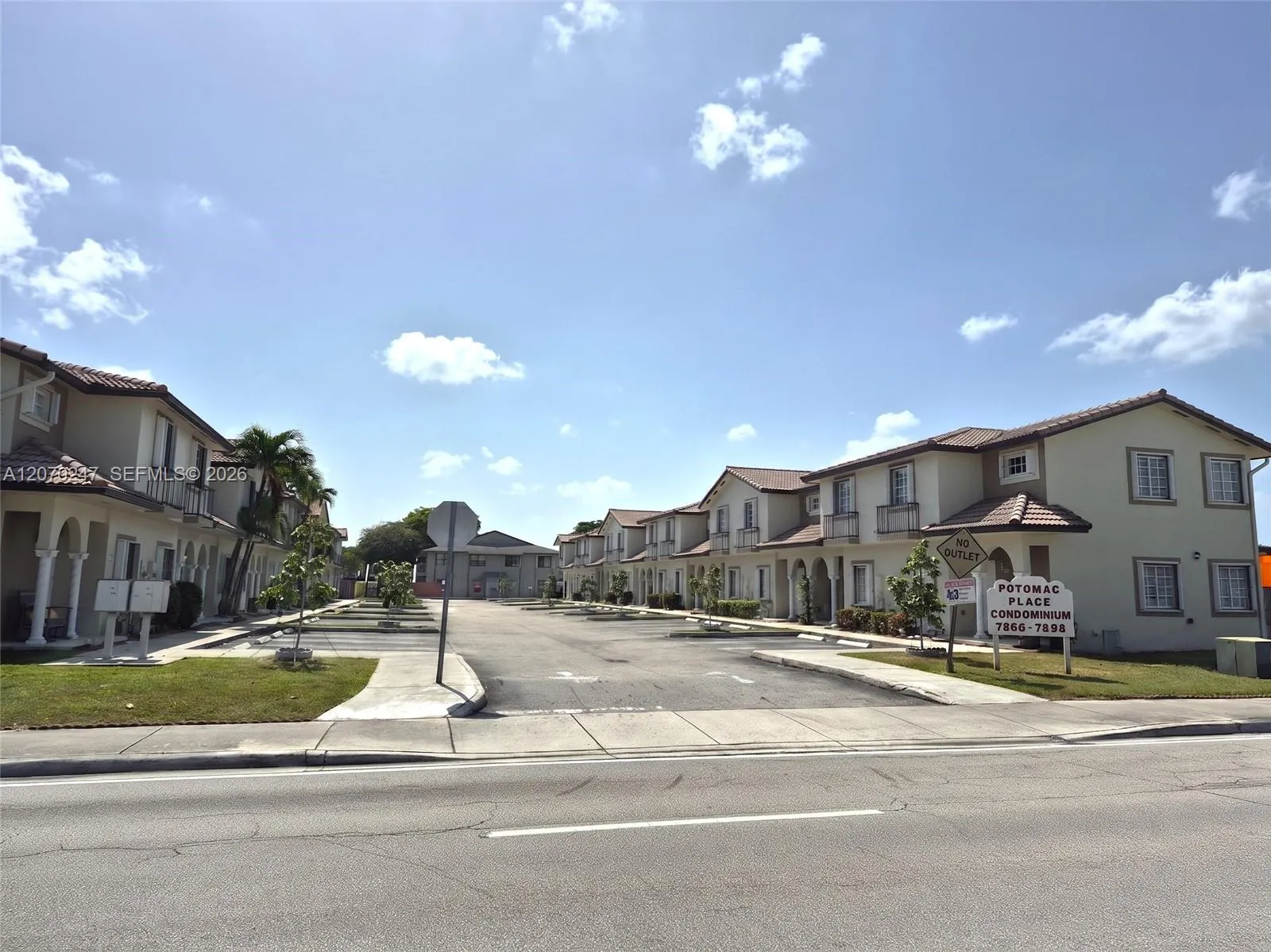 En Venta 7366 SW 152nd Avenue 103, Miami, FL 33193, Miami, FL 33193