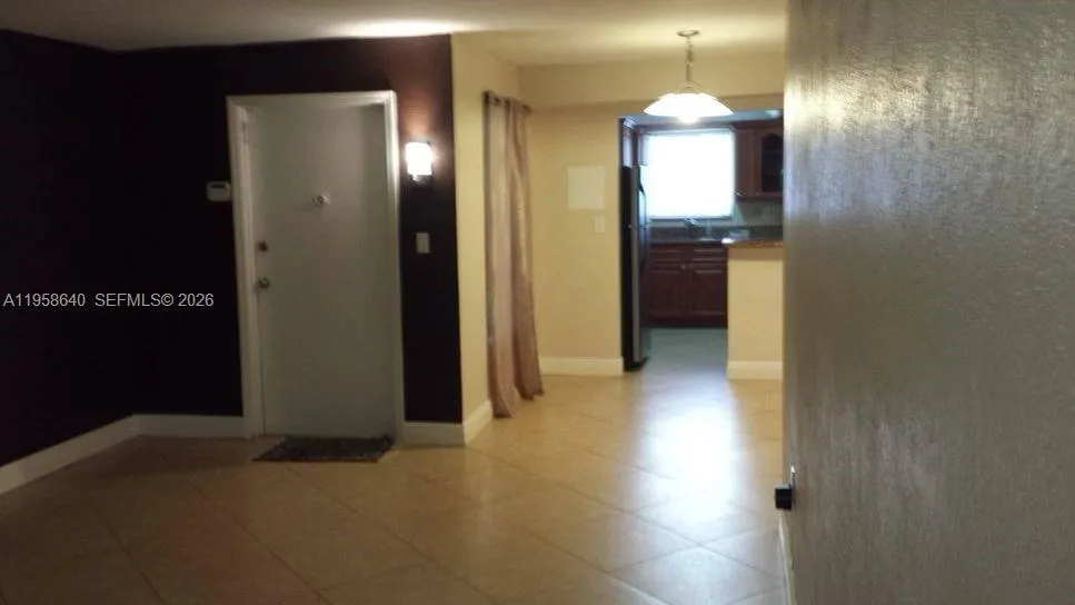 Foto de propiedad en 7368 SW 82nd Street E113, Miami, FL 33143 Miami con MLS# 