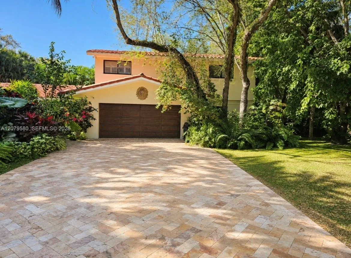 Foto de propiedad en 737 NW 4th Street, Boca Raton, FL 33486 Boca Raton con MLS# 
