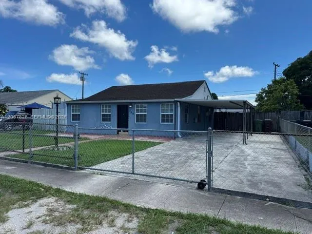 En Venta 740 SE 4th Place, Hialeah, FL 33010, Hialeah, FL 33010