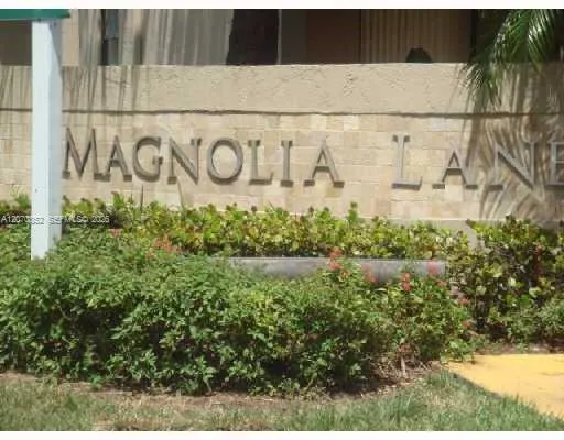 Foto de propiedad en 7401 SW 152nd Avenue 108-1, Miami, FL 33193 Miami con MLS# 