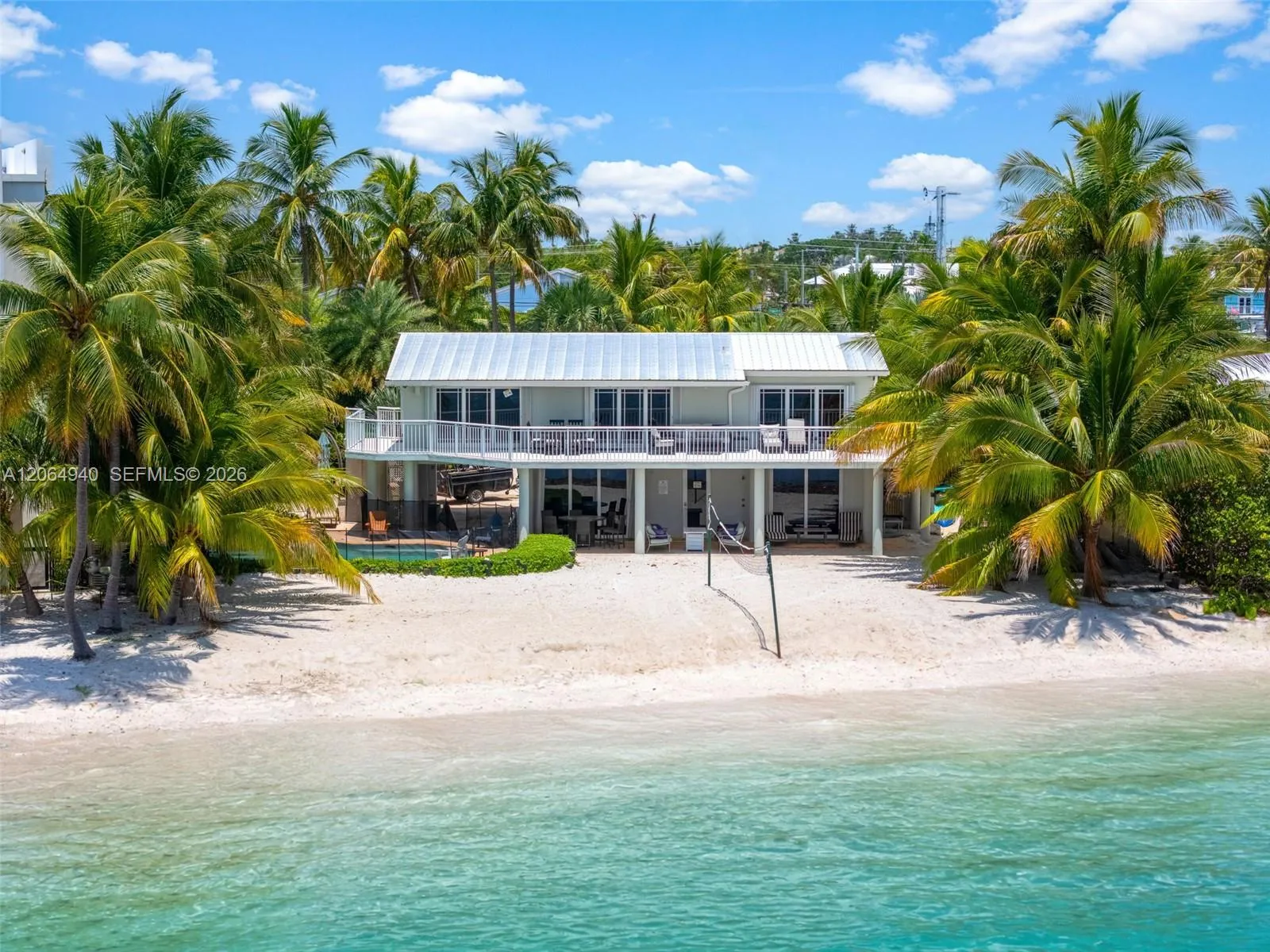Foto de propiedad en 74049 Overseas Highway, Islamorada, FL 33036 Islamorada con MLS# 