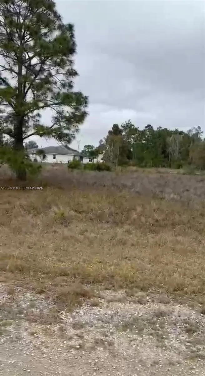 En Venta 741 Bobolink Avenue, FL 33974, FL 33974