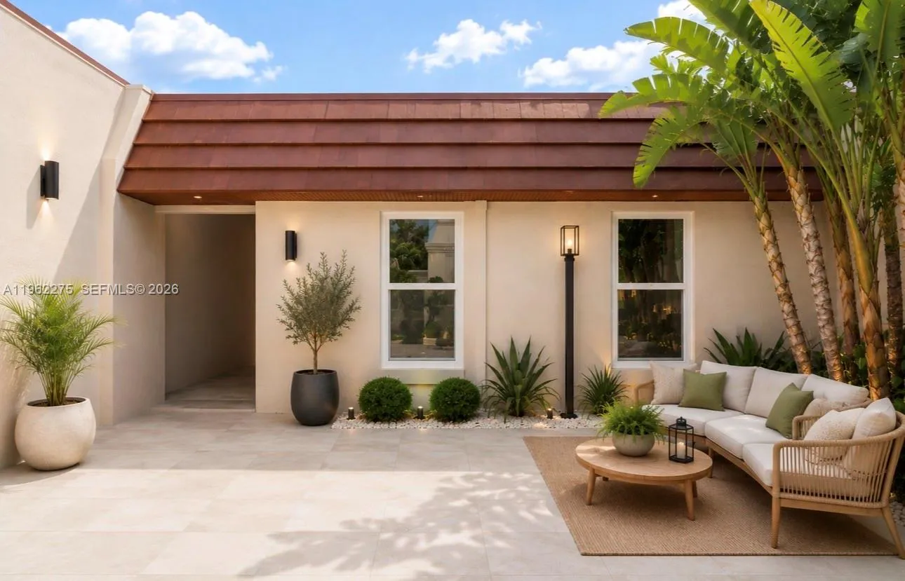 Foto de propiedad en 7412 Big Cypress Drive, Miami Lakes, FL 33014 Miami Lakes con MLS# 