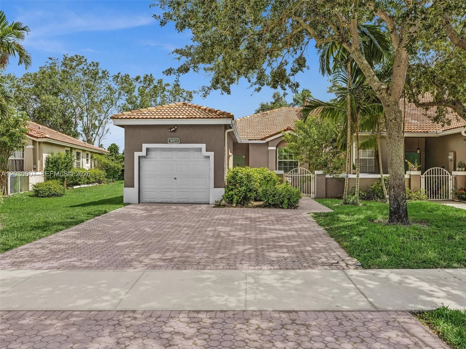 En Venta 7420 S Aragon Boulevard 1, Sunrise, FL 33313, Sunrise, FL 33313