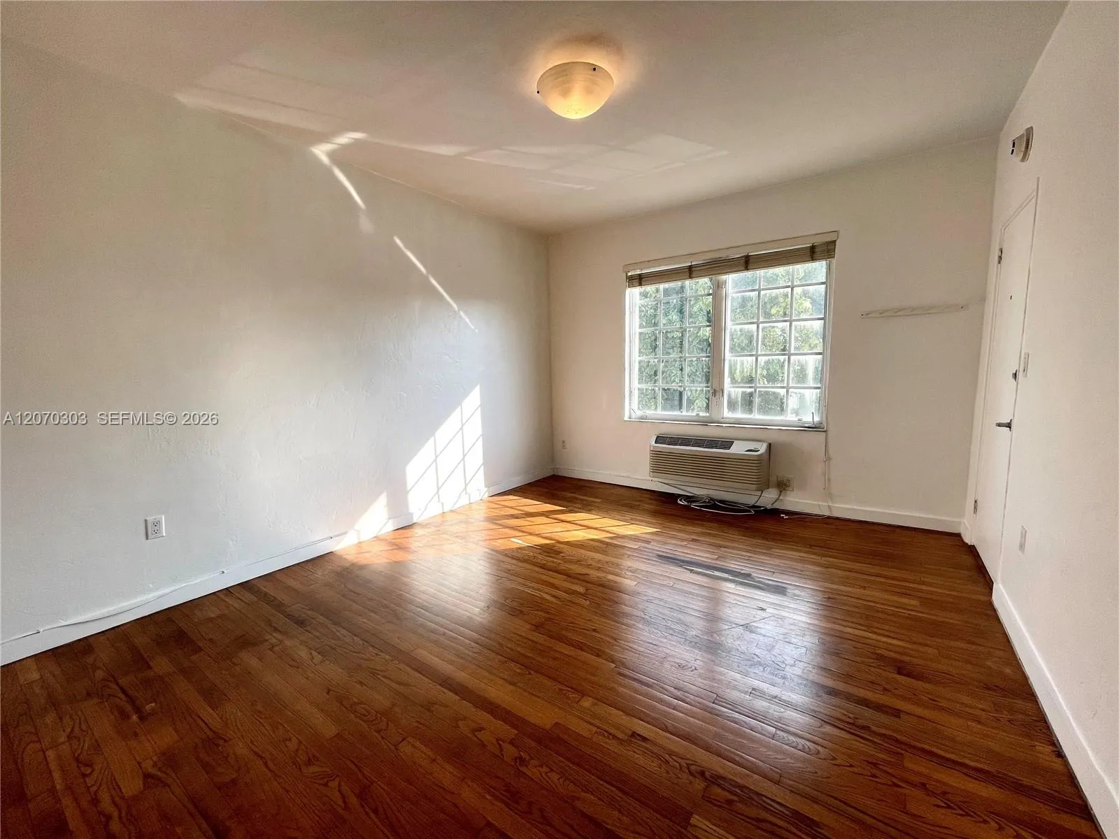 Foto de propiedad en 743 15th Street 12, Miami Beach, FL 33139 Miami Beach con MLS# 