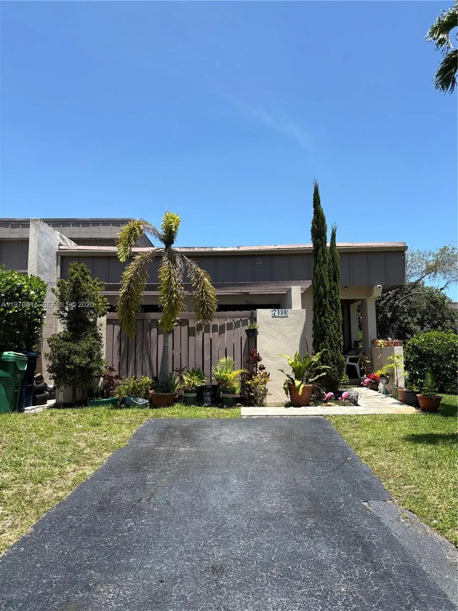 En Venta 7439 SW 106th Court, Miami, FL 33173, Miami, FL 33173