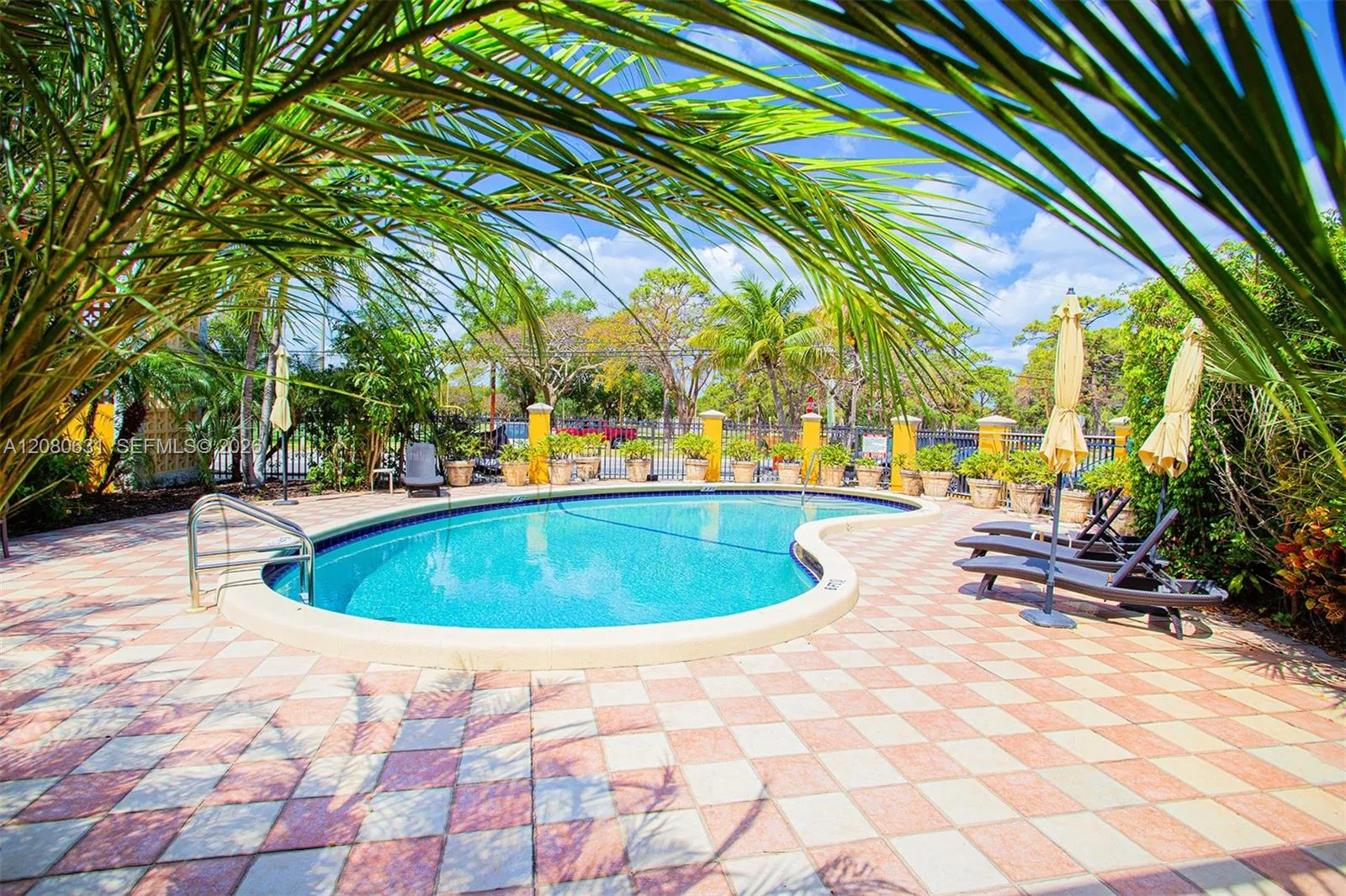 Foto de propiedad en 744 NE 14th Avenue 6, Fort Lauderdale, FL 33304 Fort Lauderdale con MLS# 