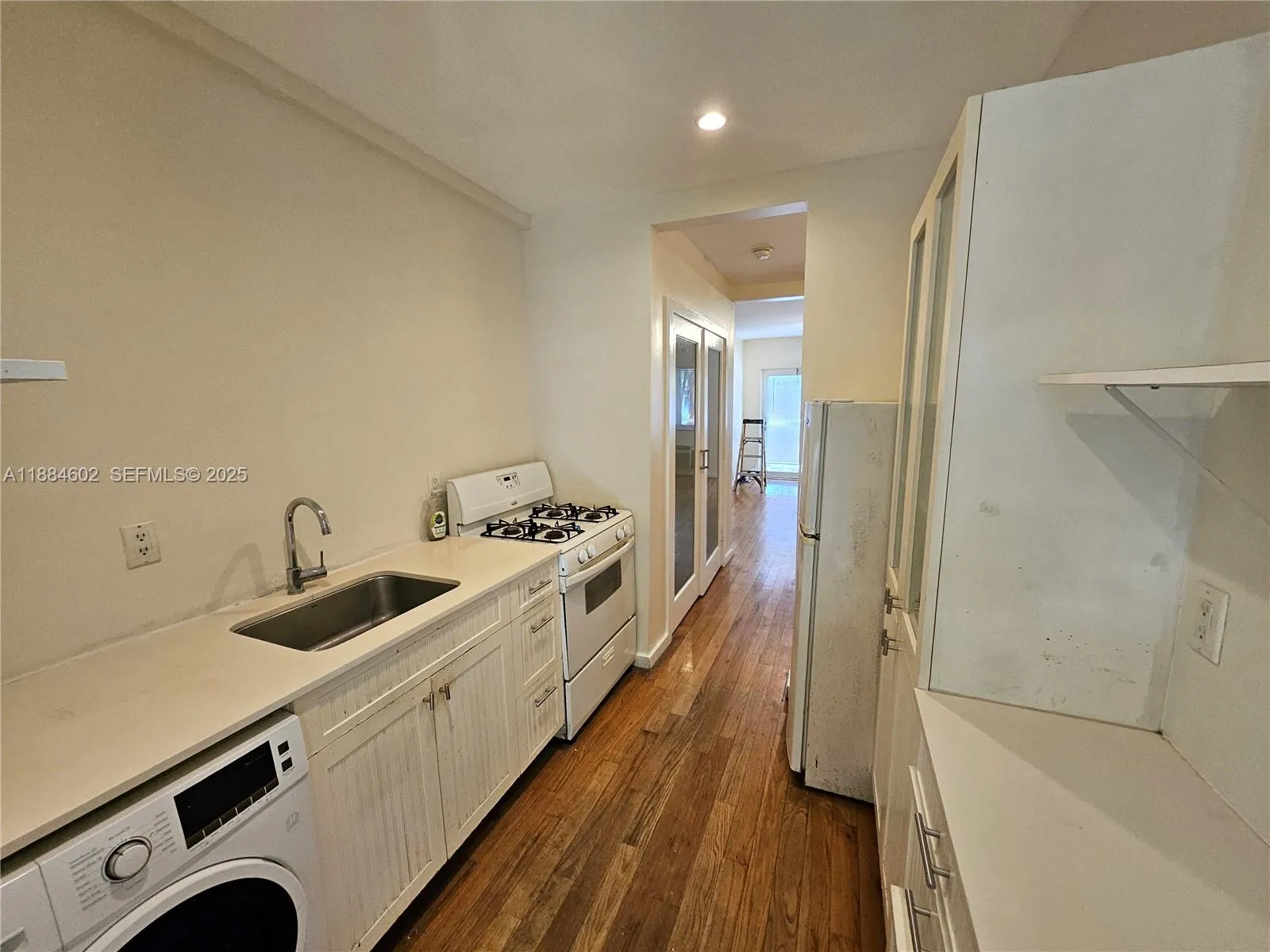 Foto de propiedad en 745 13th Street 16, Miami Beach, FL 33139 Miami Beach con MLS# 