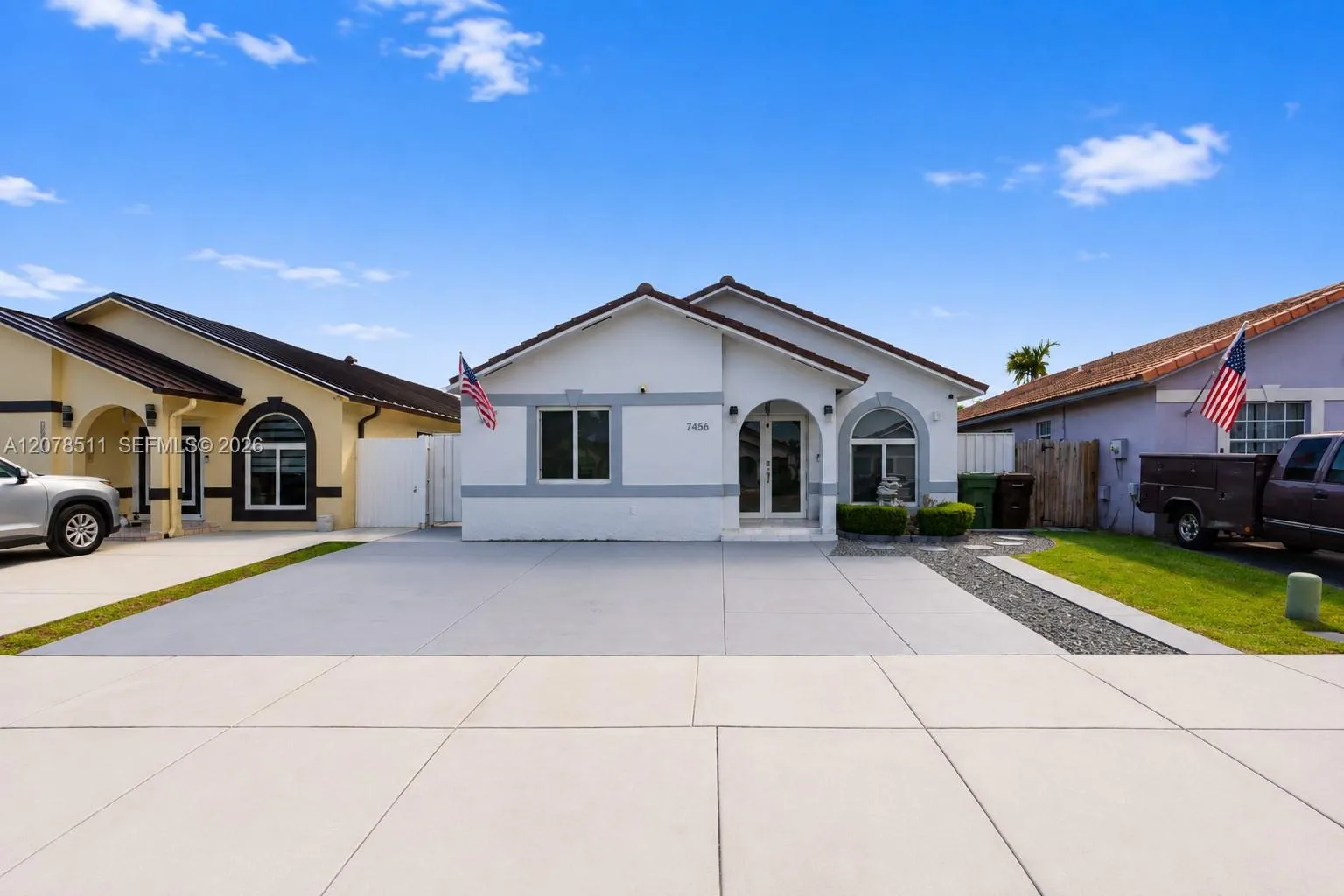 En Venta 7456 W 34th Lane, Hialeah, FL 33018, Hialeah, FL 33018