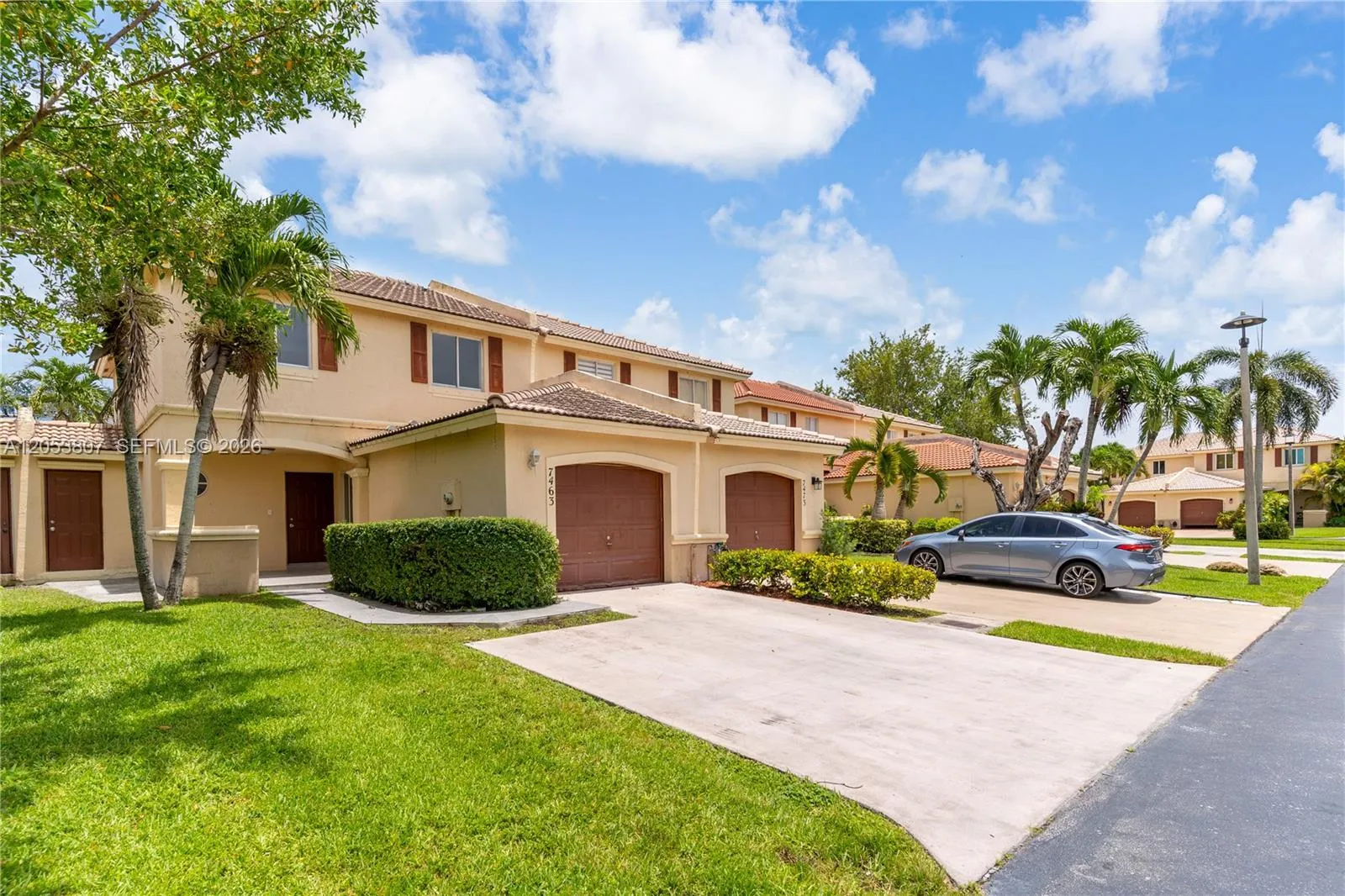 Foto de propiedad en 7463 SW 164th Avenue, Miami, FL 33193 Miami con MLS# 