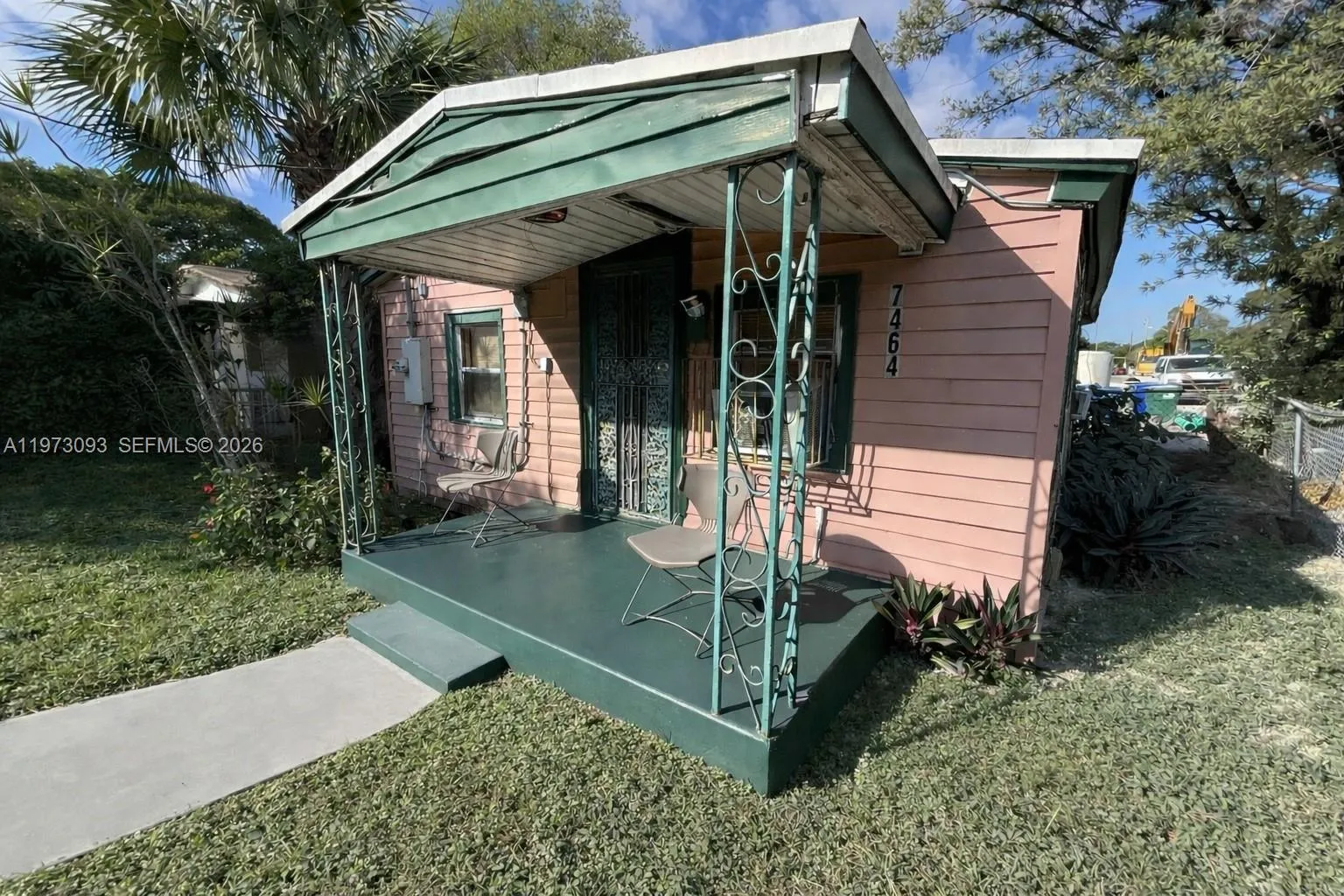 Vendido 7464 NW 17th Avenue, Miami, FL 33147, Miami, FL 33147