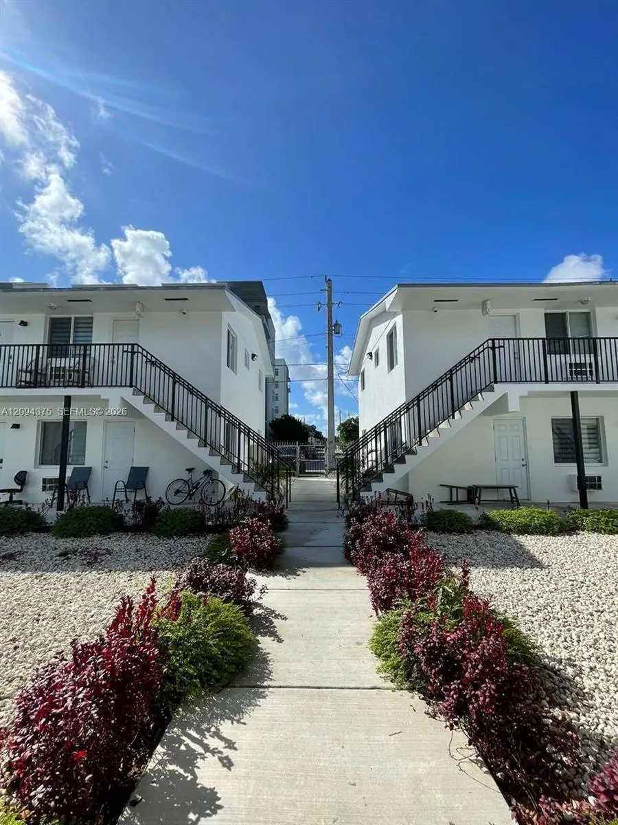 En Renta 749 NW 60th Street 3, Miami, FL 33127, Miami, FL 33127