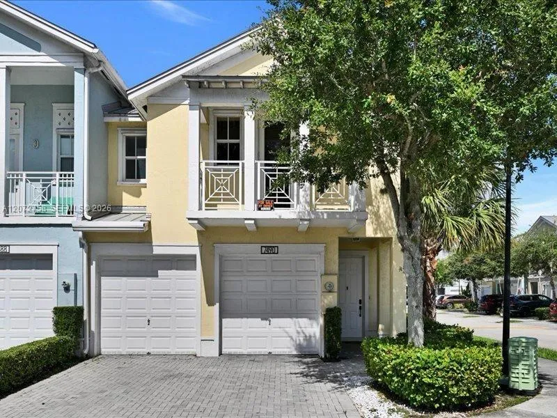 Foto de propiedad en 7490 NW 115th Court, Doral, FL 33178 Doral con MLS# 