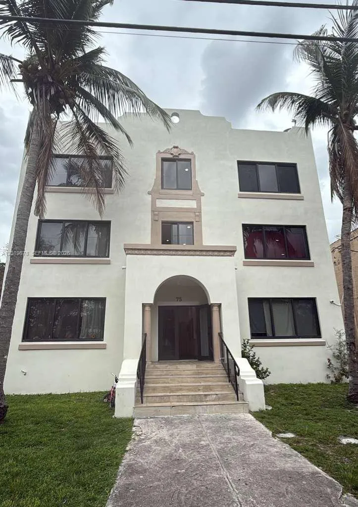 En Renta 75 Glen Royal Parkway 3, Miami, FL 33125, Miami, FL 33125