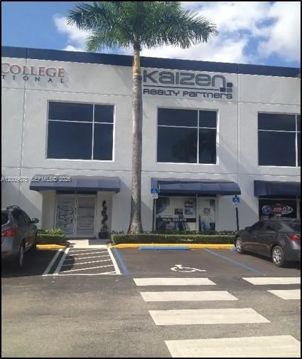 Foto de propiedad en 7500 NW 25th Street 114, Miami, FL 33122 Miami con MLS# 