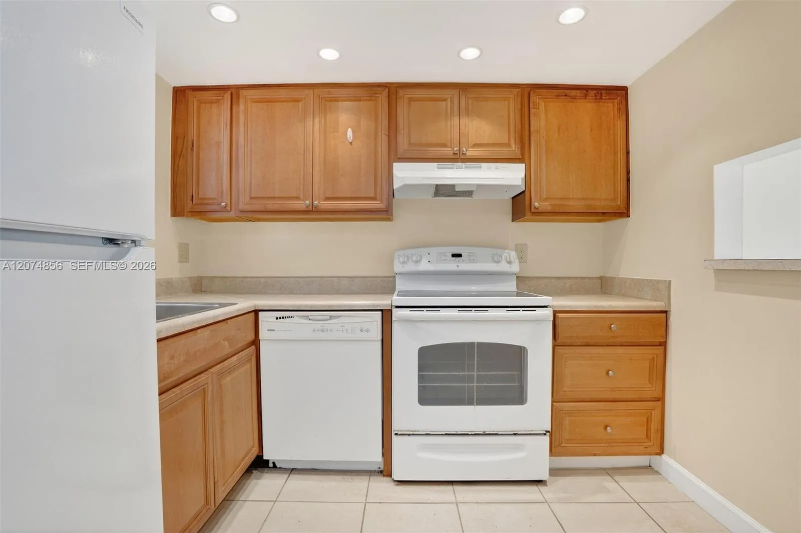 Foto de propiedad en 7500 NW 30th Place 222, Sunrise, FL 33313 Sunrise con MLS# 