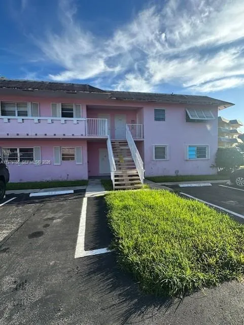 Alquilada 7500 SW 82nd Street G110, Miami, FL 33143, Miami, FL 33143