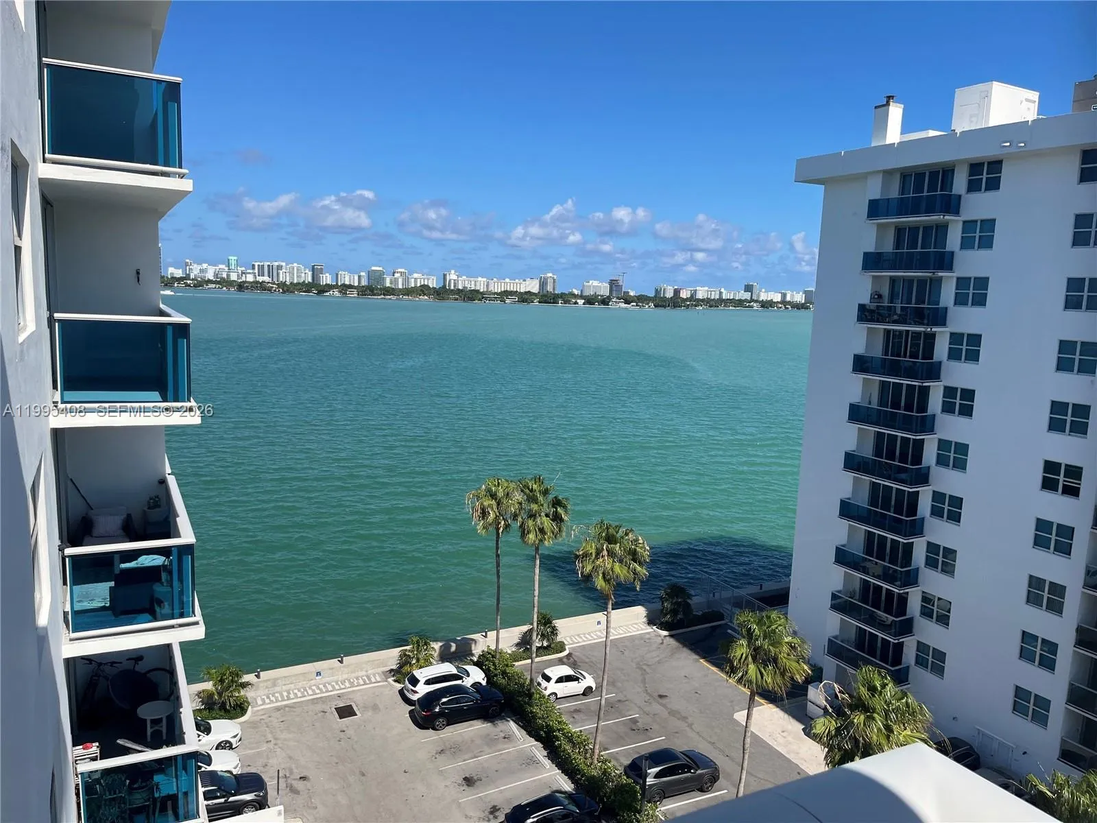 Foto de propiedad en 7501 E Treasure Drive 8A, North Bay Village, FL 33141 North Bay Village con MLS# 
