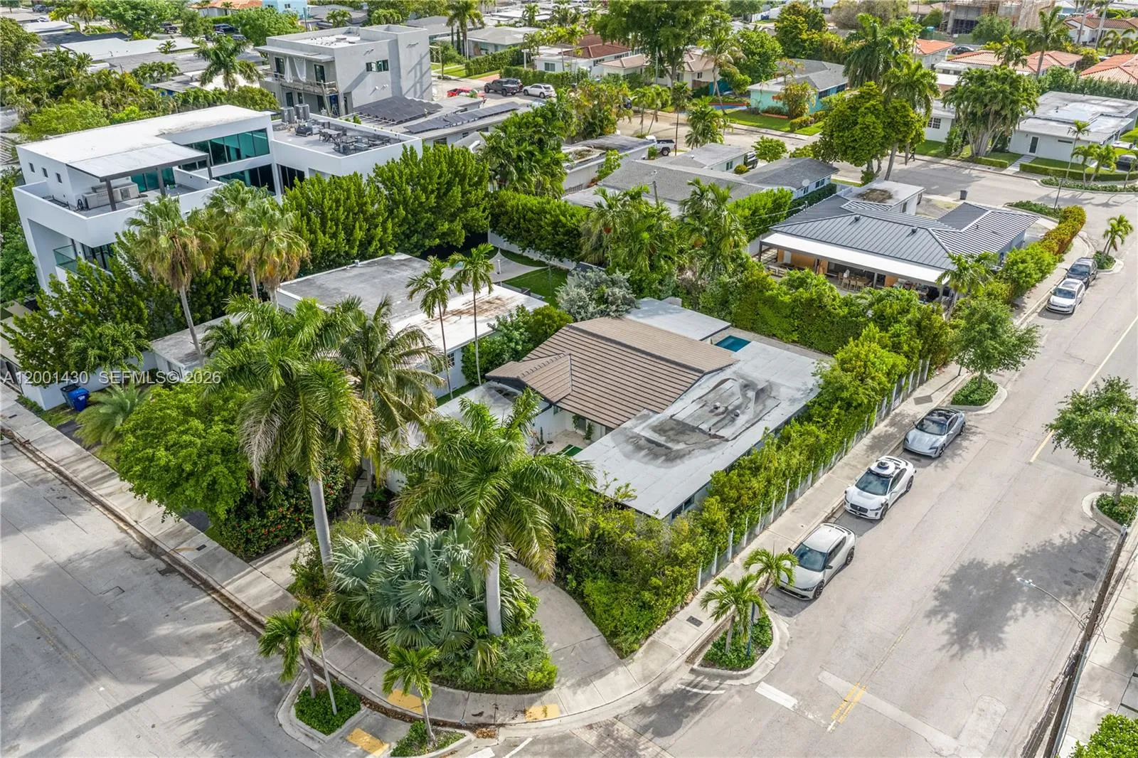 Foto de propiedad en 7501 W Adventure Avenue, North Bay Village, FL 33141 North Bay Village con MLS# 