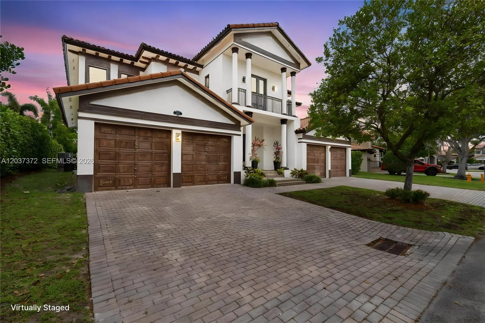 Foto de propiedad en 7504 SW 188th Terrace, Cutler Bay, FL 33157 Cutler Bay con MLS# 