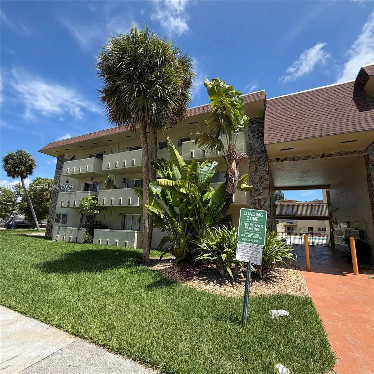 Alquilada 7505 SW 82nd Street 206, Miami, FL 33143, Miami, FL 33143
