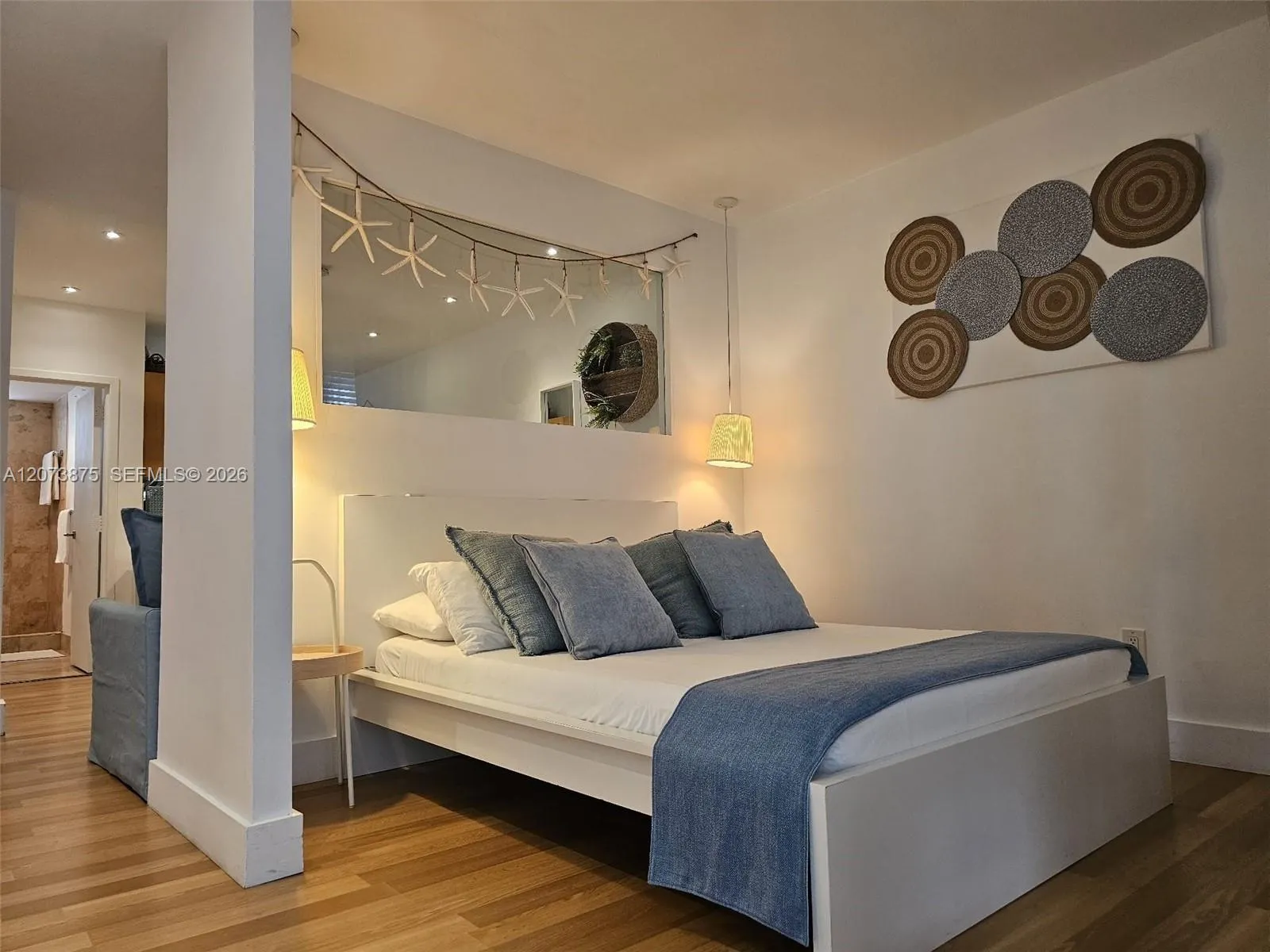 Foto de propiedad en 751 Collins Avenue 1, Miami Beach, FL 33139 Miami Beach con MLS# 