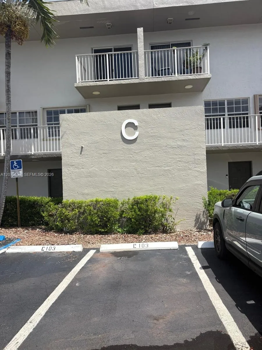 En Renta 7510 SW 152nd Avenue C204, Miami, FL 33193, Miami, FL 33193