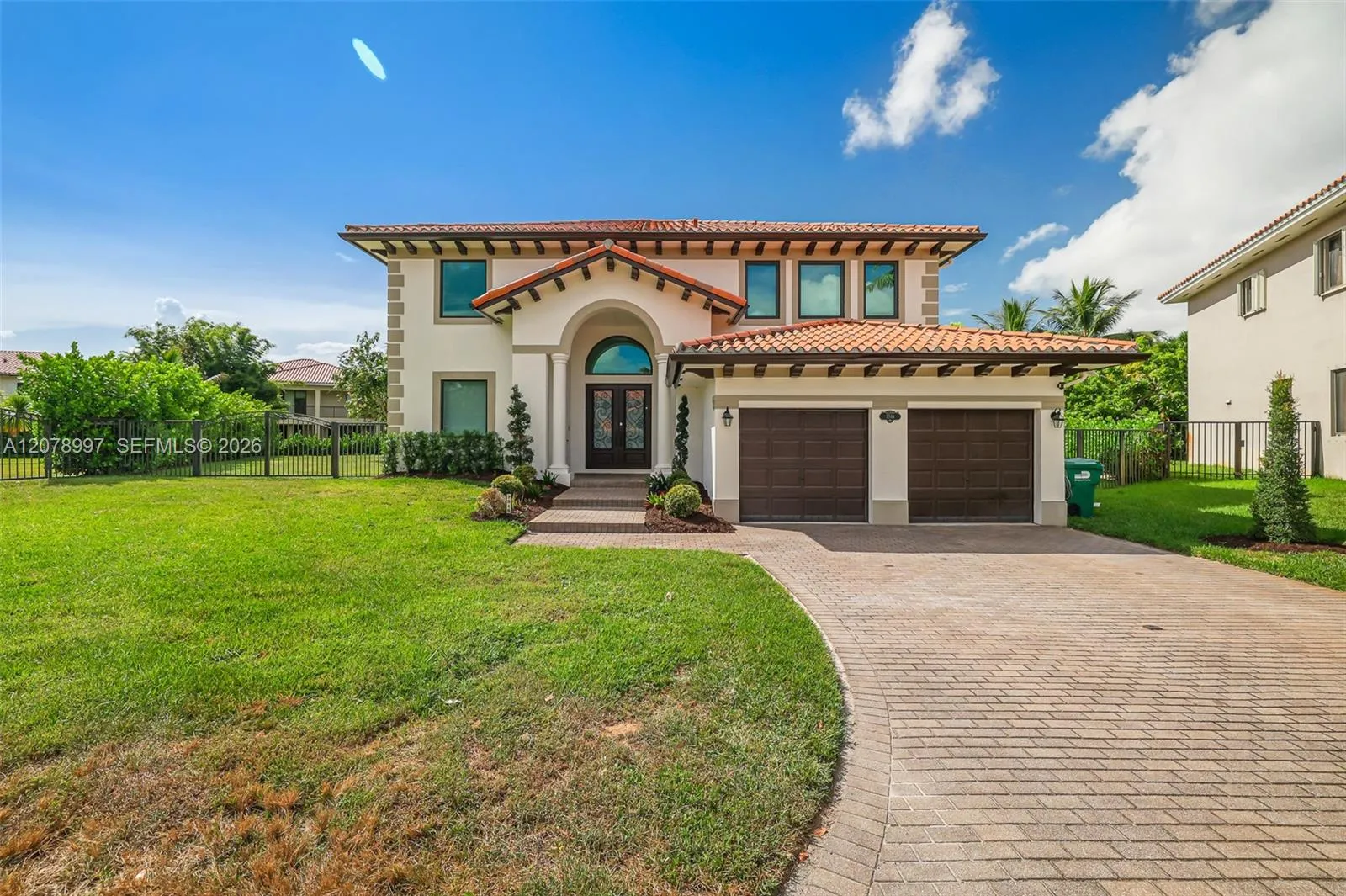 Foto de propiedad en 7516 SW 190th Street, Cutler Bay, FL 33157 Cutler Bay con MLS# 