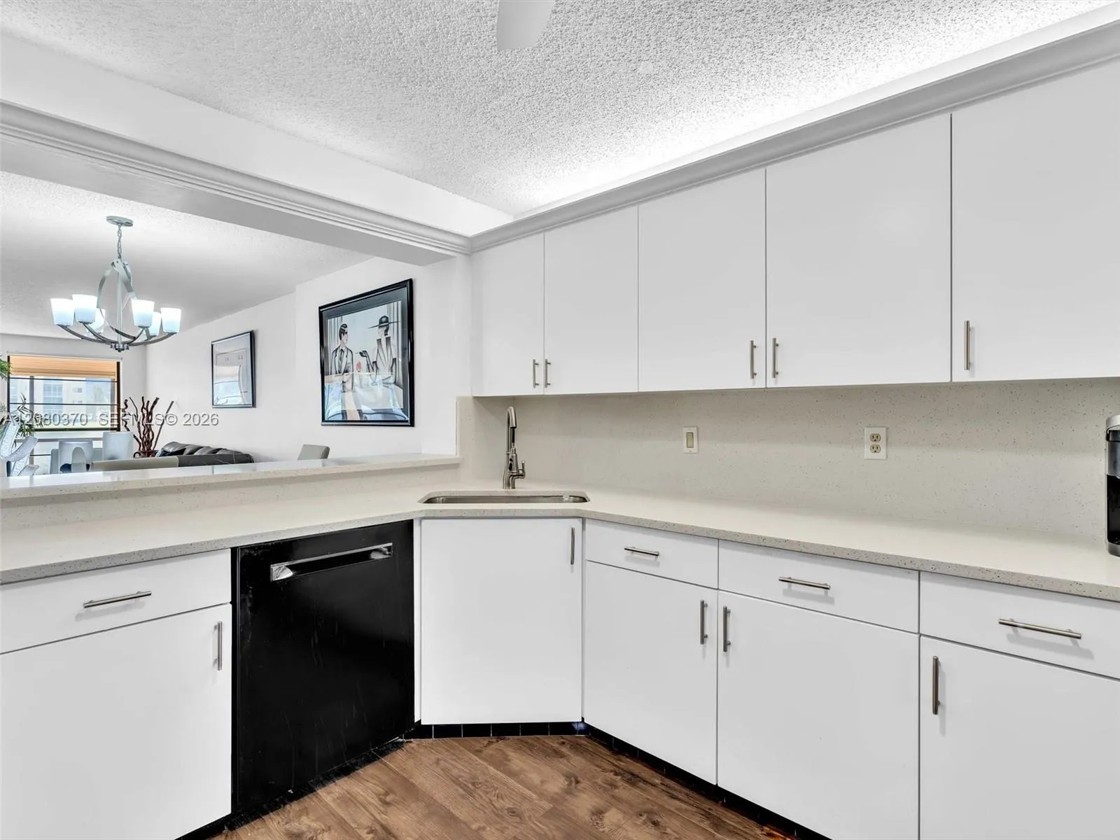 Foto de propiedad en 7518 Fairfax Drive 110, Tamarac, FL 33321 Tamarac con MLS# 