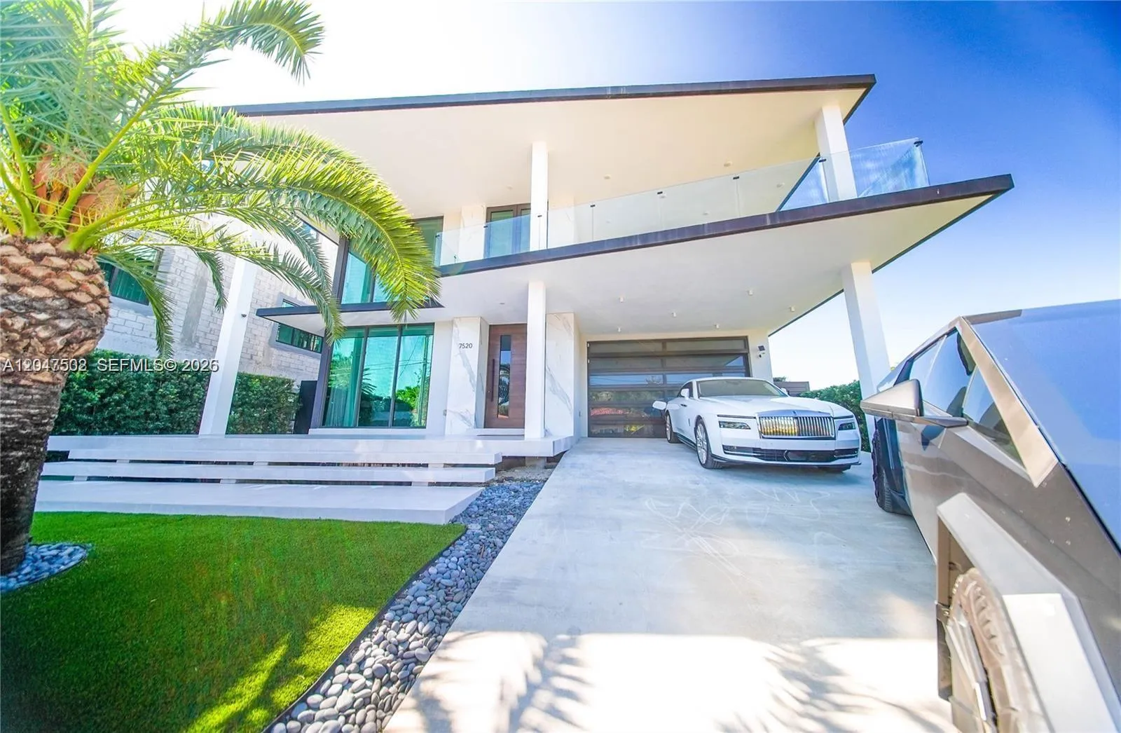 En Venta 7520 W Treasure Drive, North Bay Village, FL 33141, North Bay Village, FL 33141