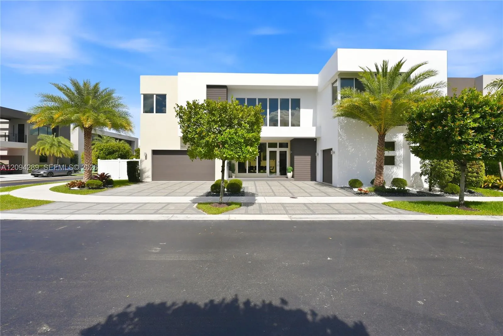 En Venta 7525 NW 103rd Place, Doral, FL 33178, Doral, FL 33178