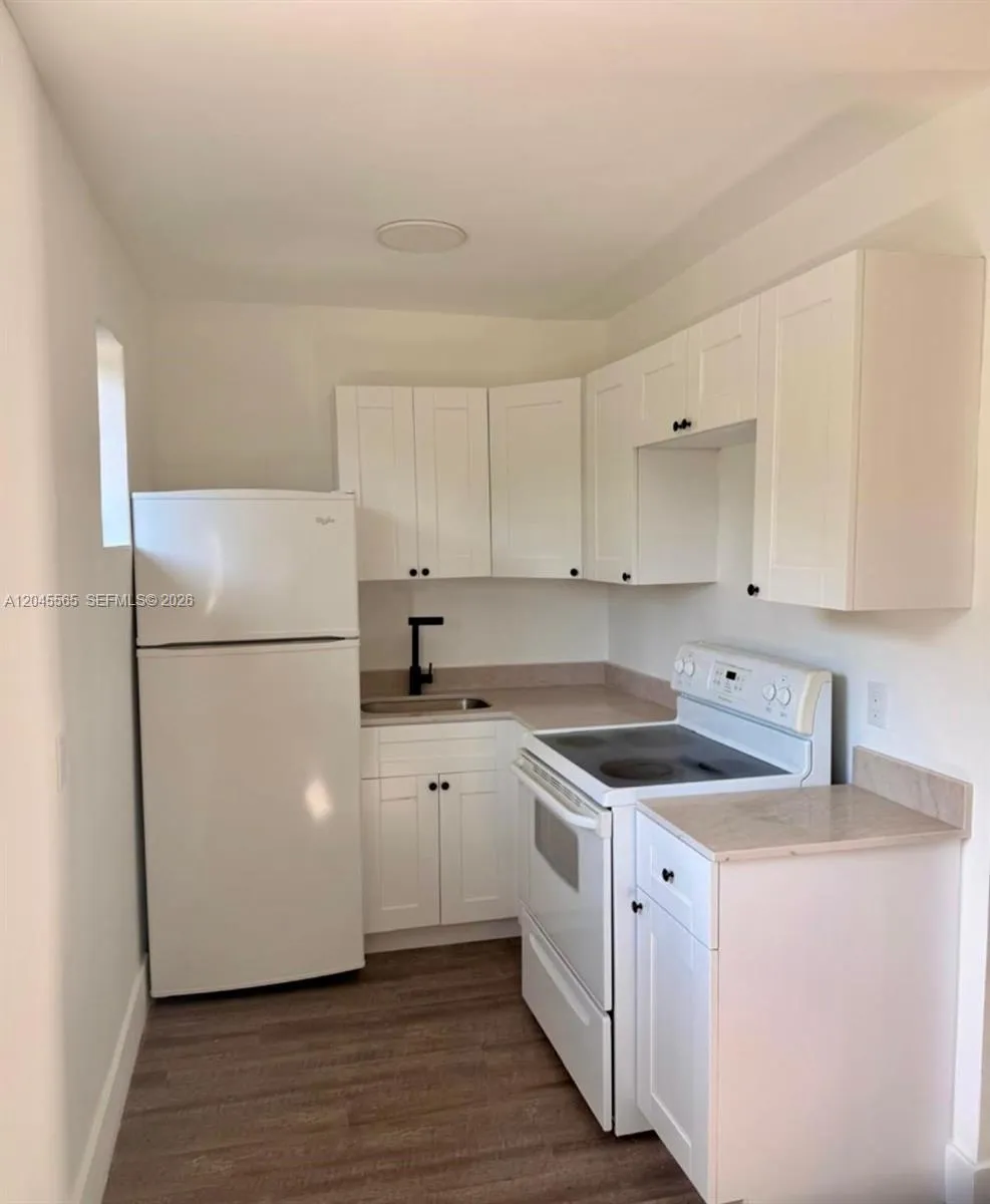 En Renta 7535 NE 2nd Court 4, Miami, FL 33138, Miami, FL 33138