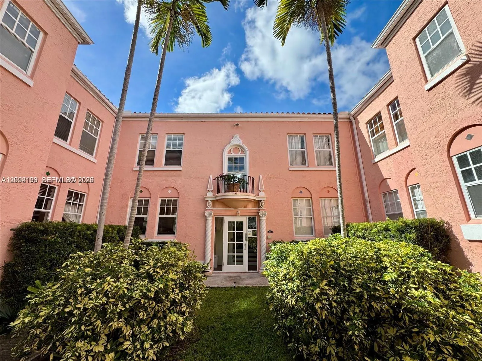 Foto de propiedad en 754 Meridian Avenue 15, Miami Beach, FL 33139 Miami Beach con MLS# 