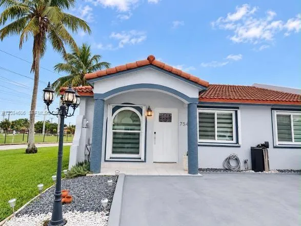 En Renta 7548 NW 173rd Terrace, Hialeah, FL 33015, Hialeah, FL 33015