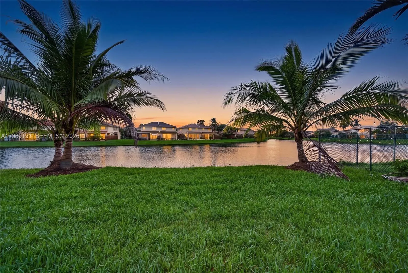 En Venta 7557 SW 164th Court, Miami, FL 33193, Miami, FL 33193