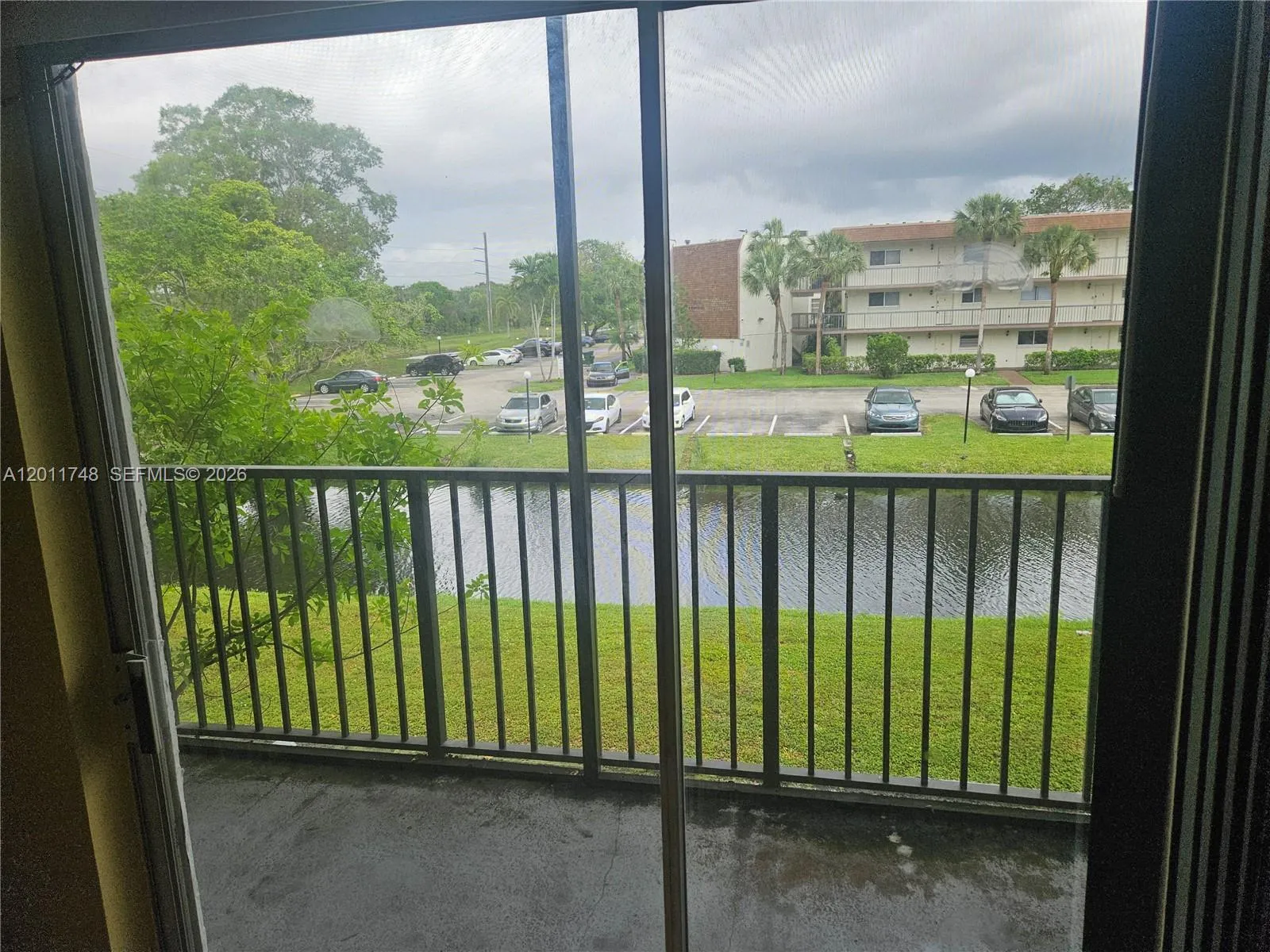 Foto de propiedad en 7561 NW 16th Street 2210, Plantation, FL 33313 Plantation con MLS# 