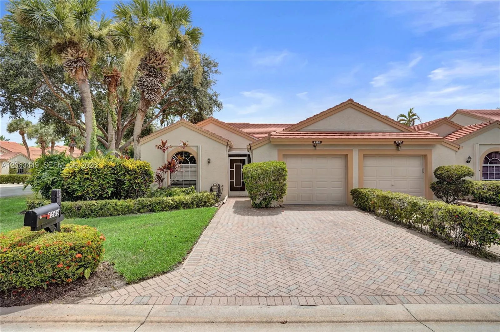 Foto de propiedad en 7566 Red Ruby Drive, Delray Beach, FL 33446 Delray Beach con MLS# 