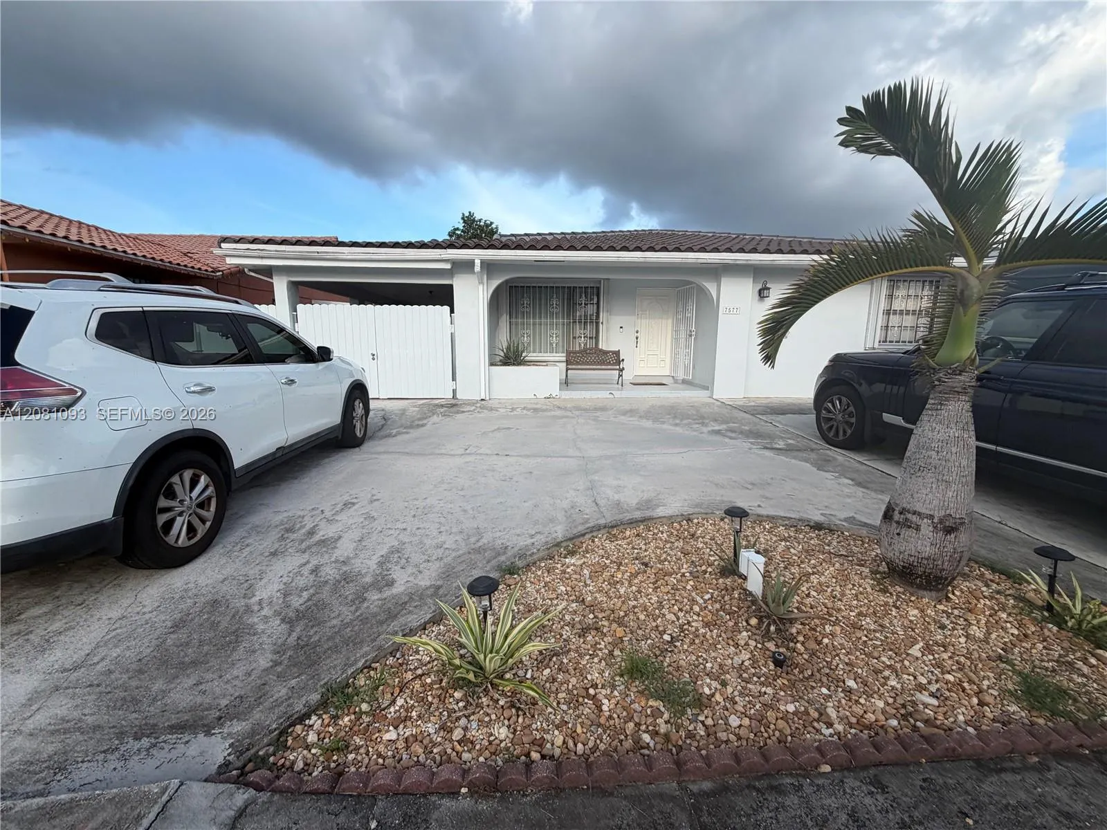 Foto de propiedad en 7577 W 5th Lane, Hialeah, FL 33014 Hialeah con MLS# 