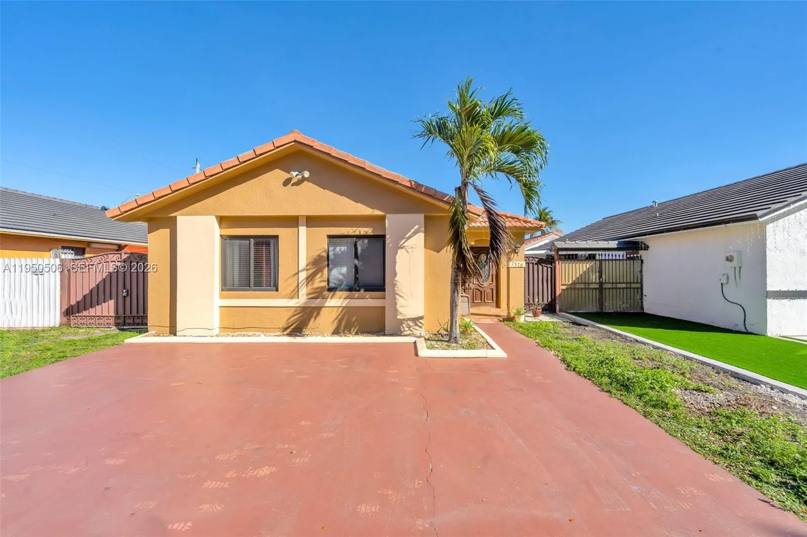 Foto de propiedad en 7579 W 31st Avenue, Hialeah, FL 33018 Hialeah con MLS# 